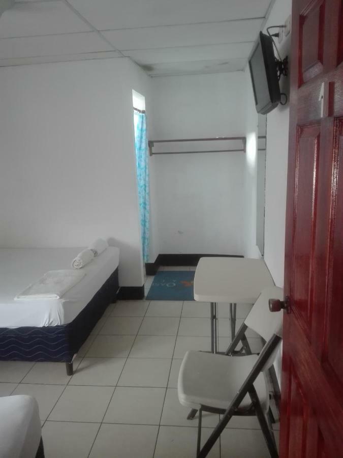 Hostal Don Frank San Carlos Exterior photo